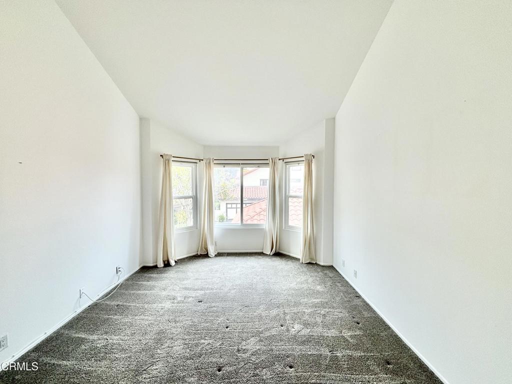 2287 Martinique Lane Property Photo 4