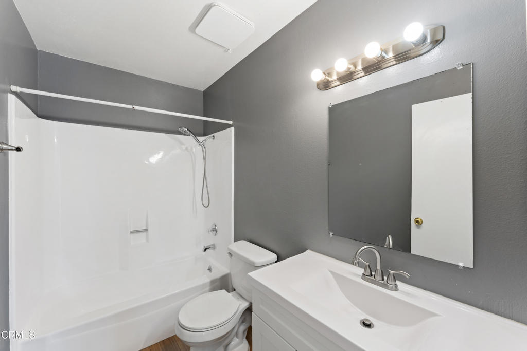 1300 Saratoga Avenue 301 Property Photo 10