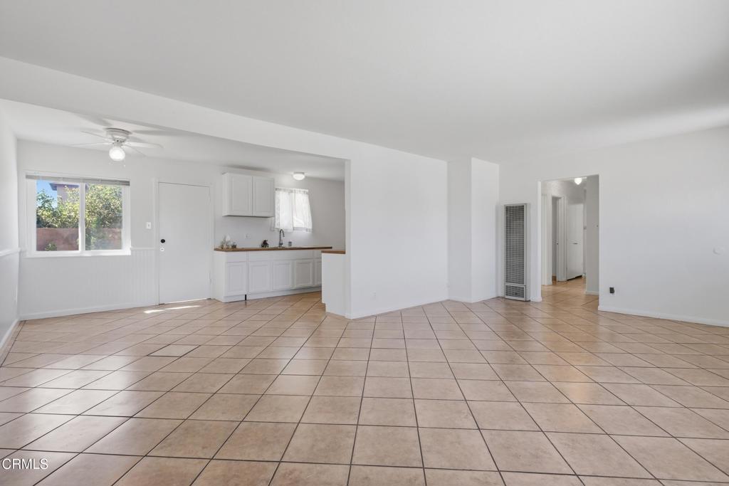4035 Del Mar Place Property Photo 6