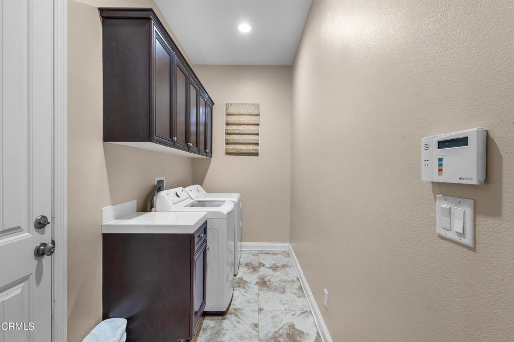 3917 W Hemlock Street Property Photo 10
