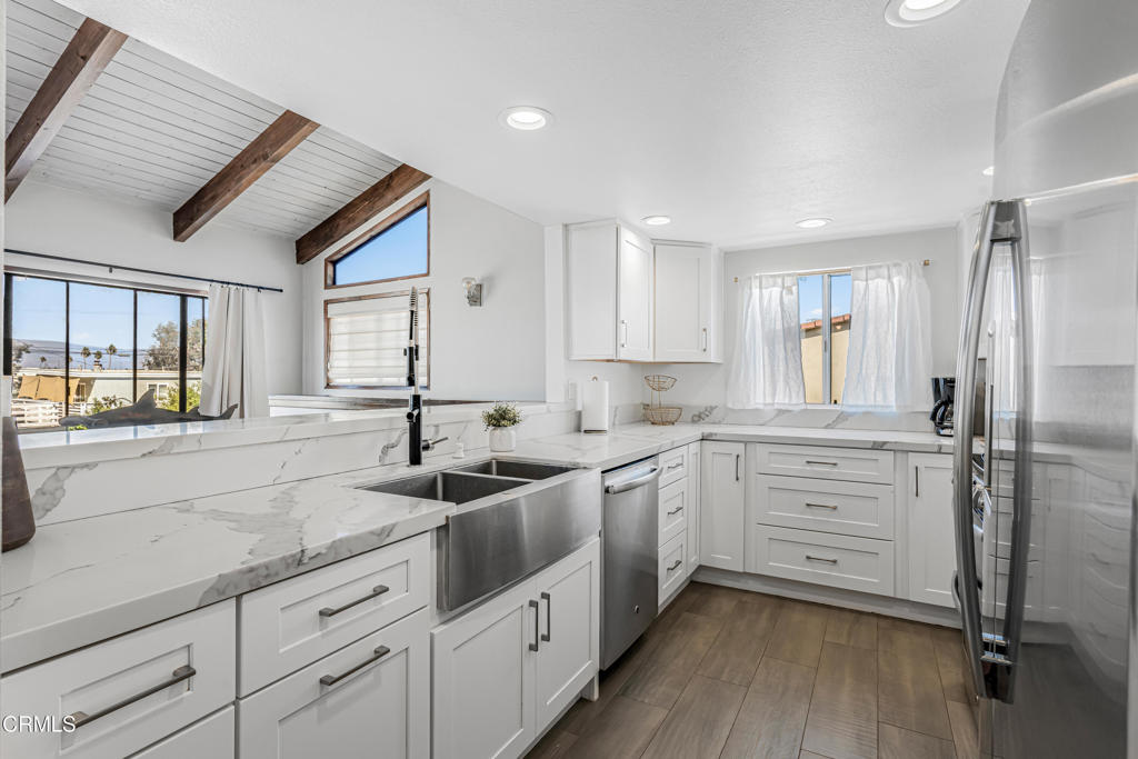 336 Hollywood Boulevard Property Photo 6