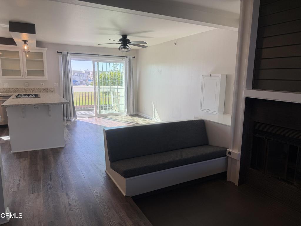 2835 Harbor Boulevard Property Photo 4