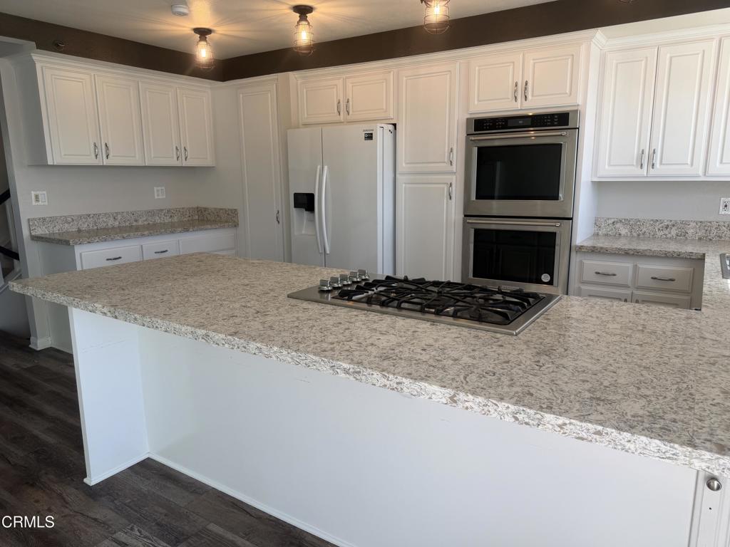 2835 Harbor Boulevard Property Photo 11
