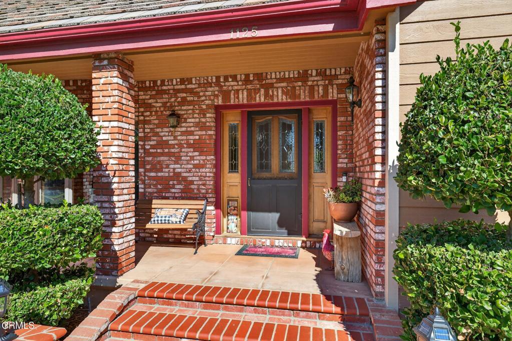 1125 Spring Street Property Photo 5