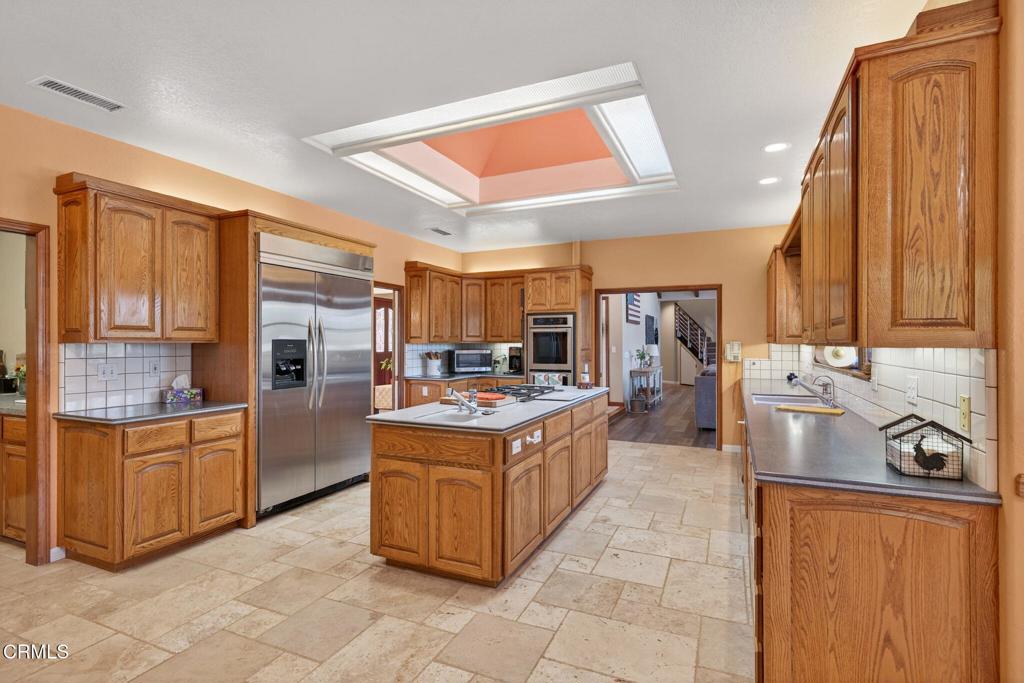 1125 Spring Street Property Photo 16
