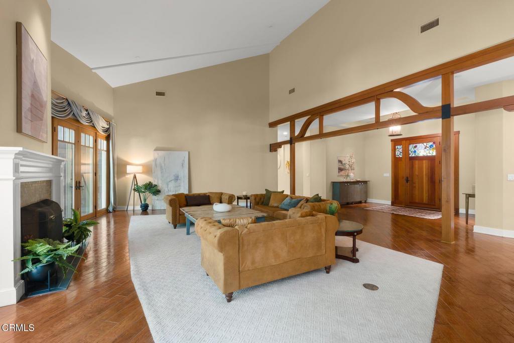 402 S Montgomery Street Property Photo 11