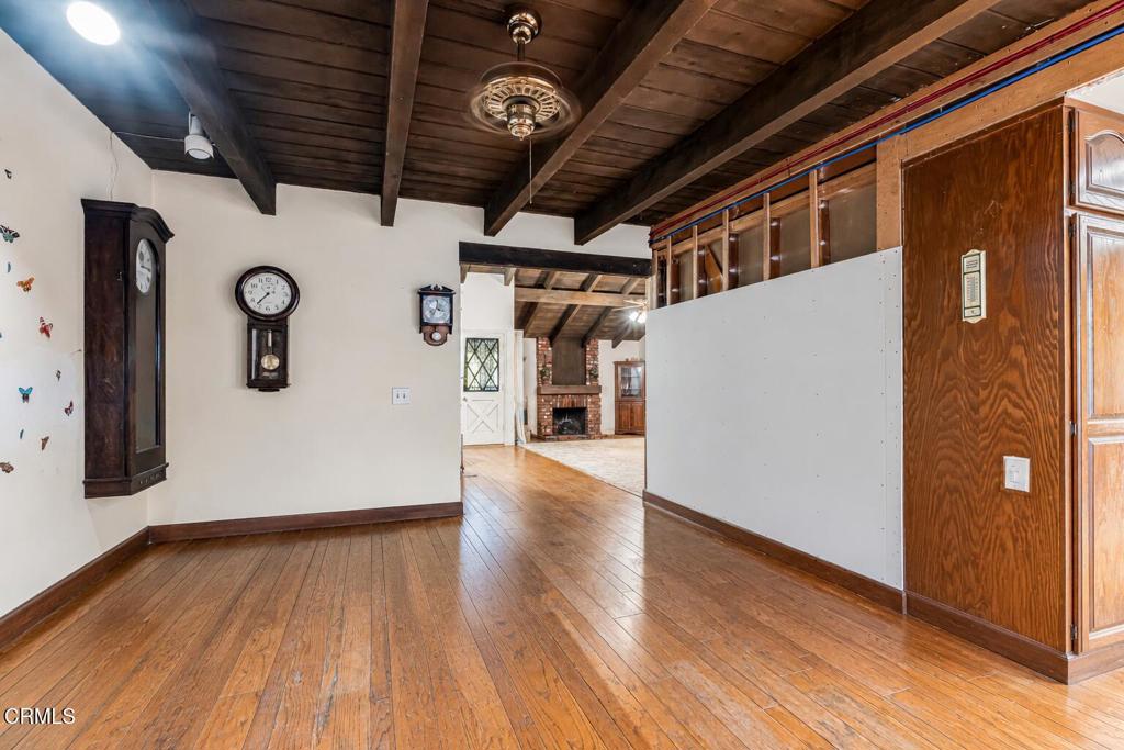2041 Herron Court Property Photo 4
