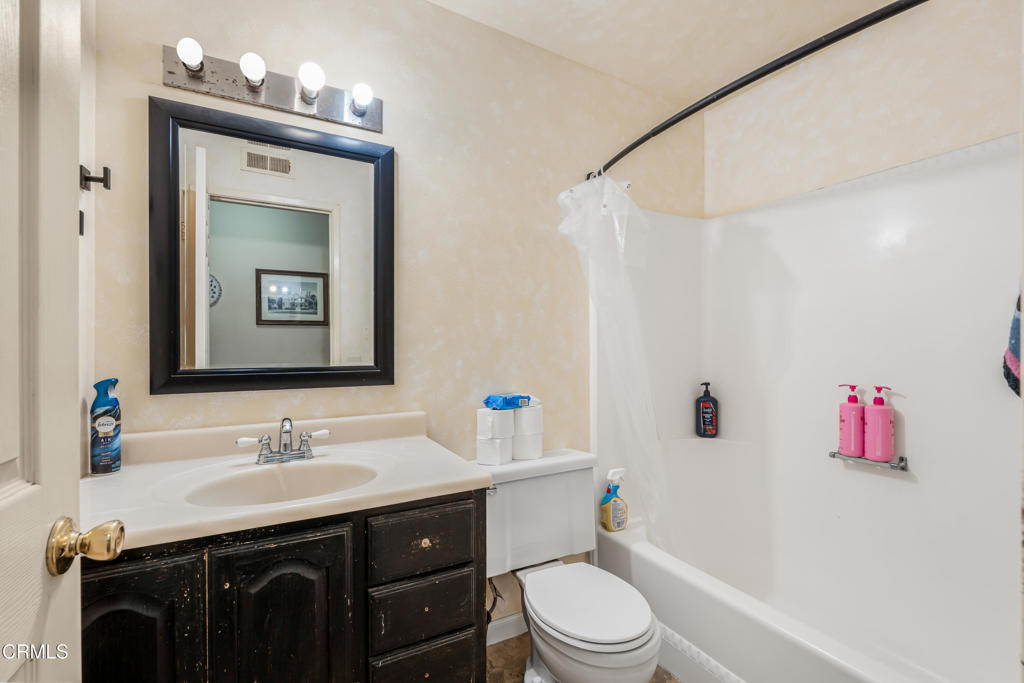 2041 Herron Court Property Photo 8