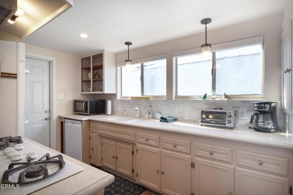 207 Rossmore Drive Property Photo 10