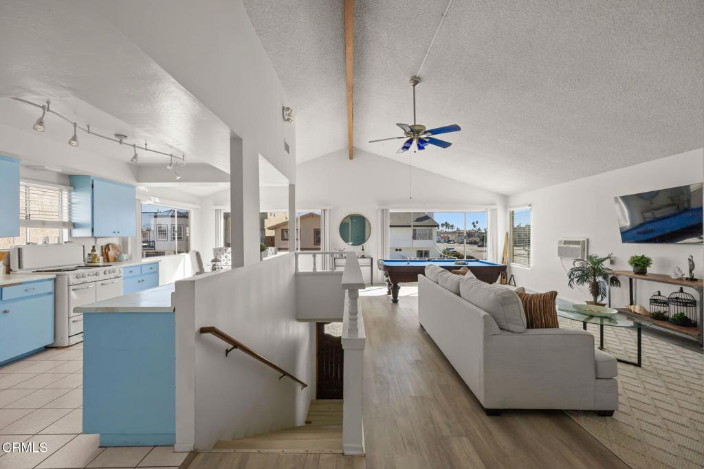 261 Hollywood Boulevard Property Photo 13