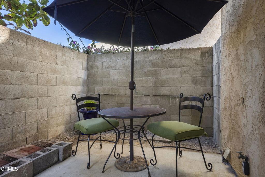 261 Hollywood Boulevard Property Photo 37
