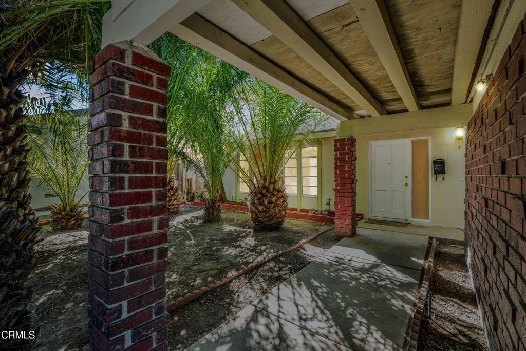 79 N Madrid Avenue Property Photo 3