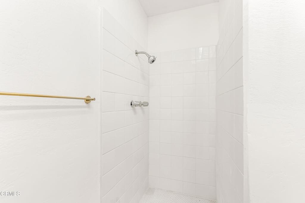 79 N Madrid Avenue Property Photo 24