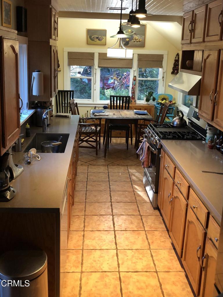 412 N Fulton Street Property Photo 8