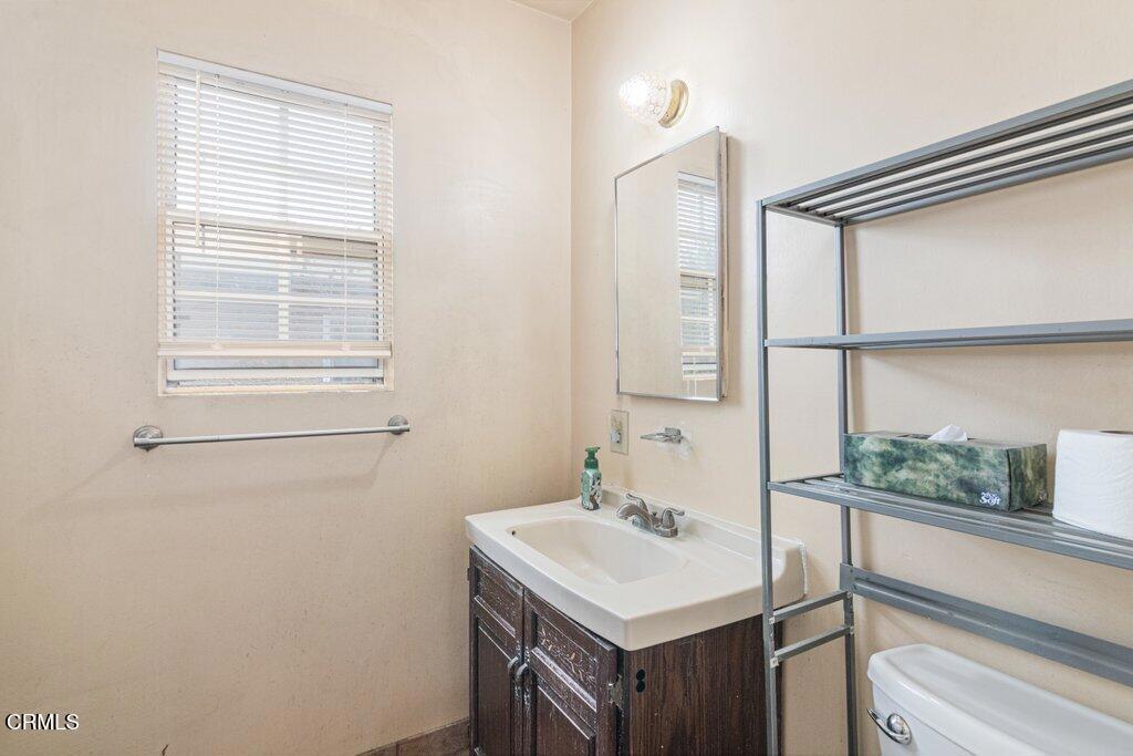 10942 Cedar Street Property Photo 7