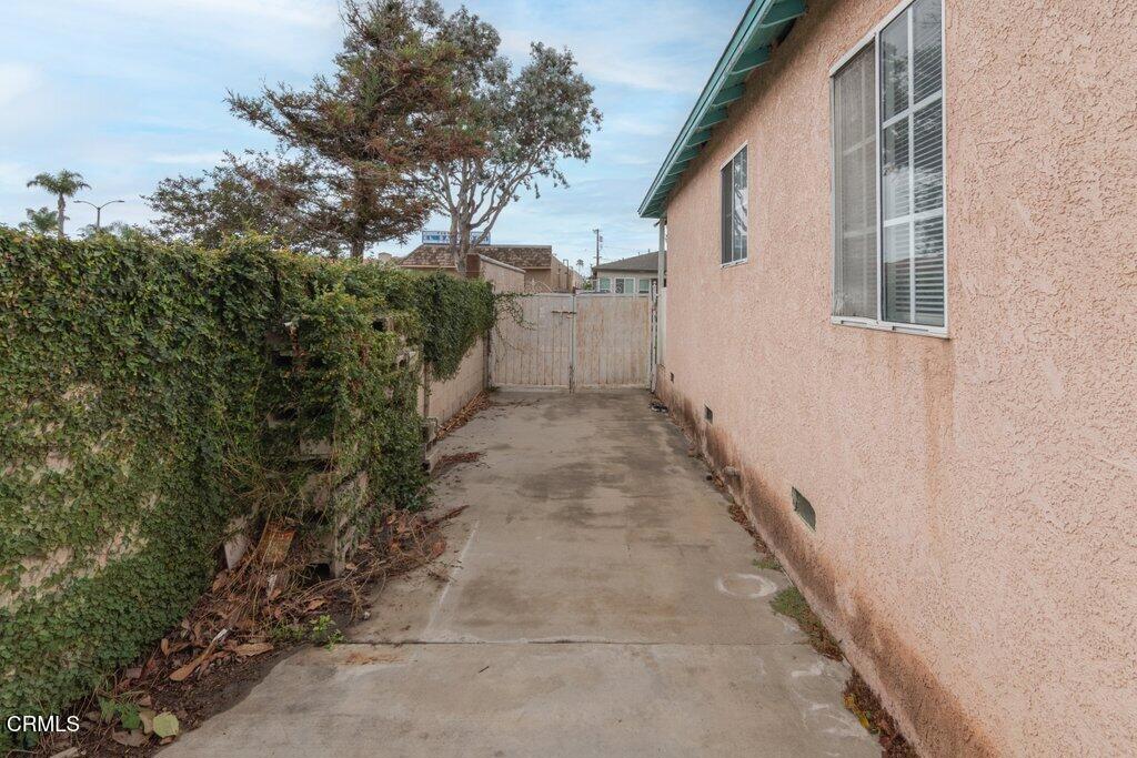 10942 Cedar Street Property Photo 18