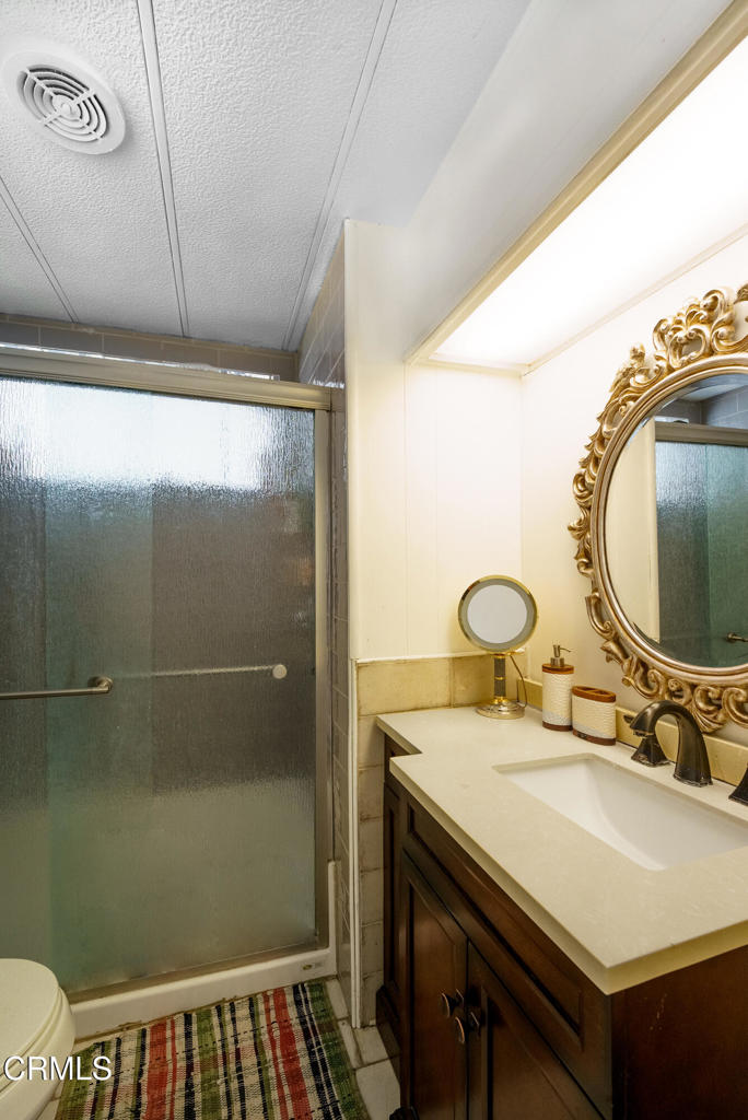 1150 Ventura Boulevard 16 Property Photo 10