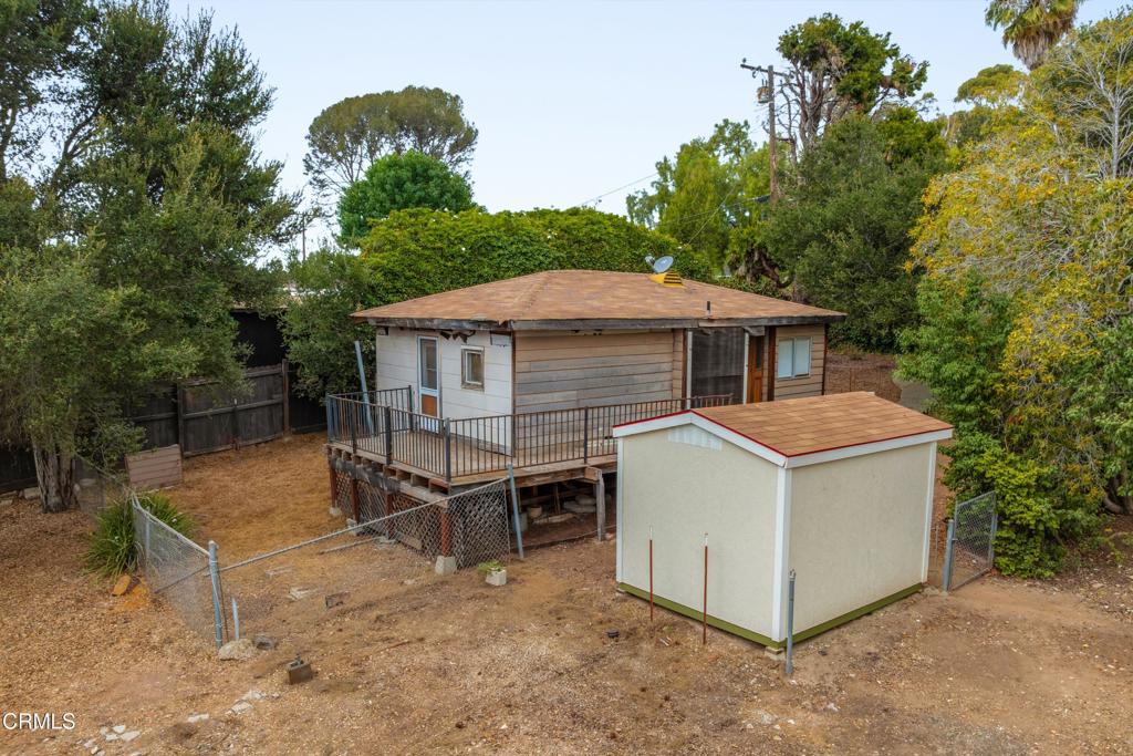 685 N La Cumbre Road Property Photo 1