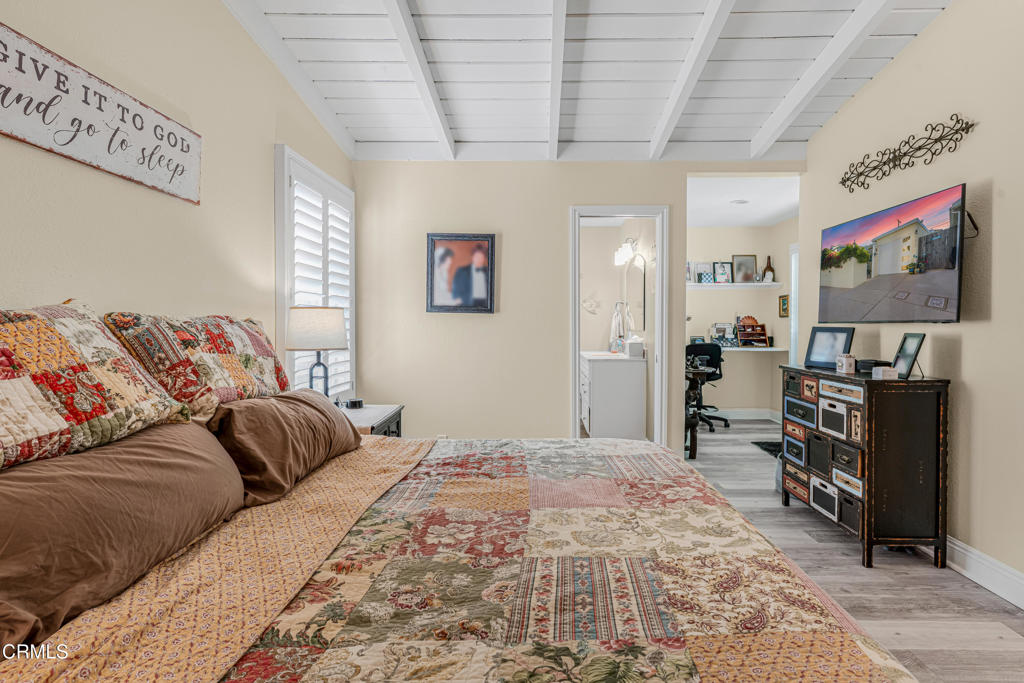 328 Santa Monica Drive Property Photo 17