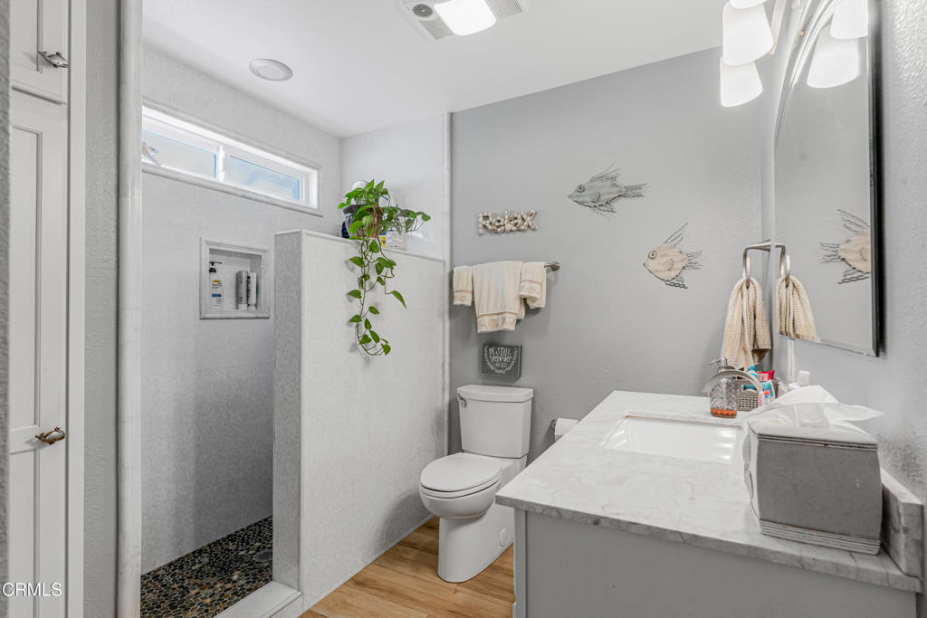 328 Santa Monica Drive Property Photo 18