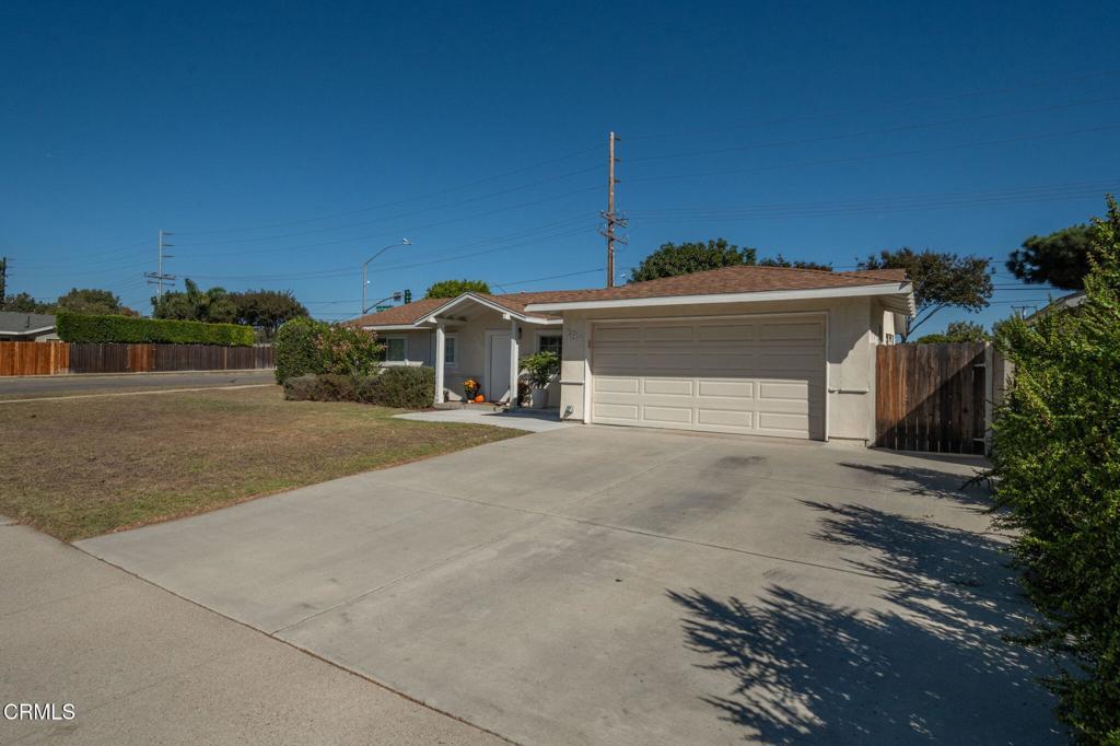 894 Barton Avenue Property Photo 3