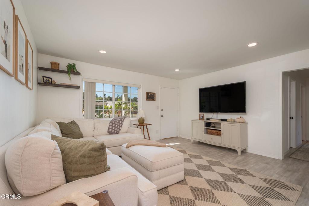 894 Barton Avenue Property Photo 6