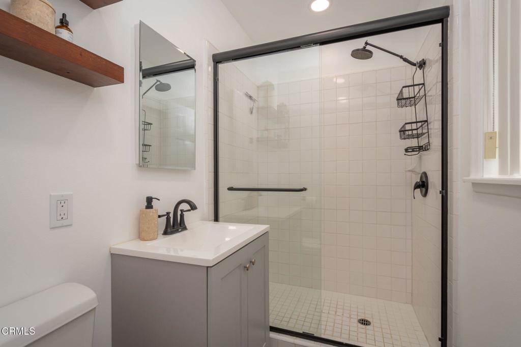 894 Barton Avenue Property Photo 14