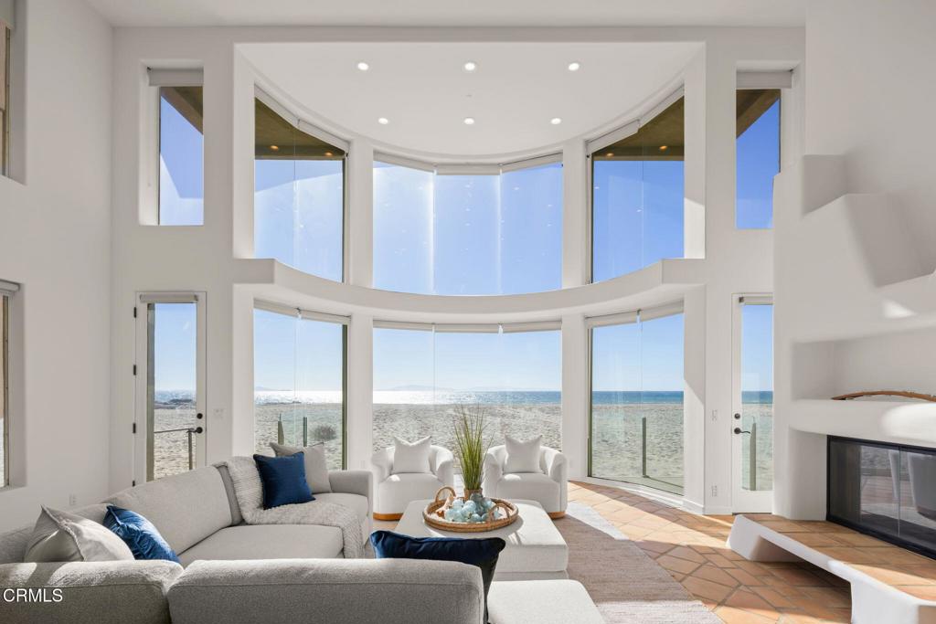 1045 Mandalay Beach Road Property Photo 2