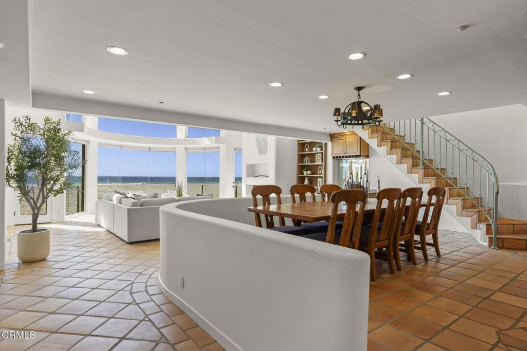 1045 Mandalay Beach Road Property Photo 7