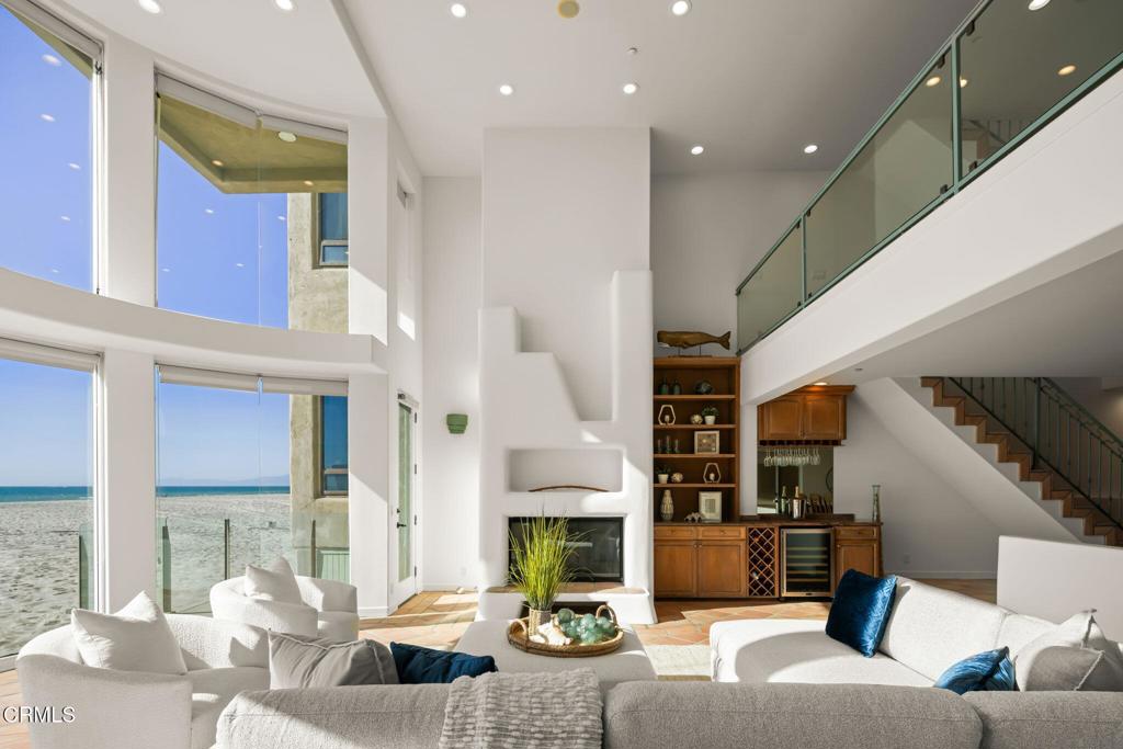 1045 Mandalay Beach Road Property Photo 10
