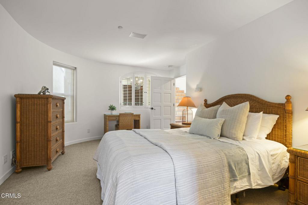 1045 Mandalay Beach Road Property Photo 35