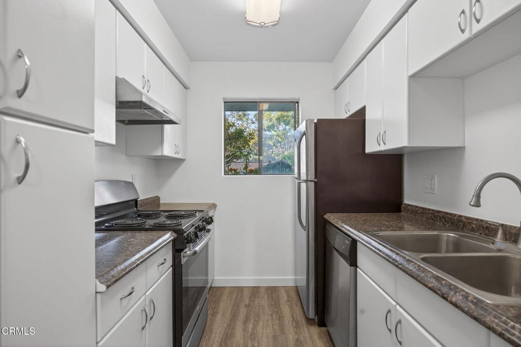 969 Miramonte Drive 5 Property Photo 11
