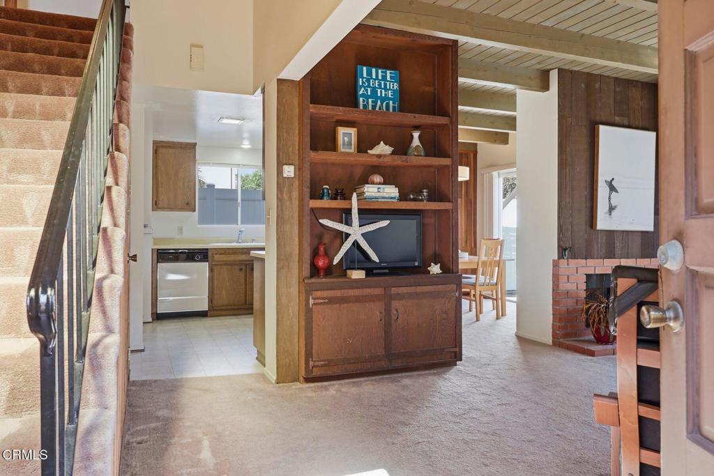 2163 Monmouth Drive Property Photo 6