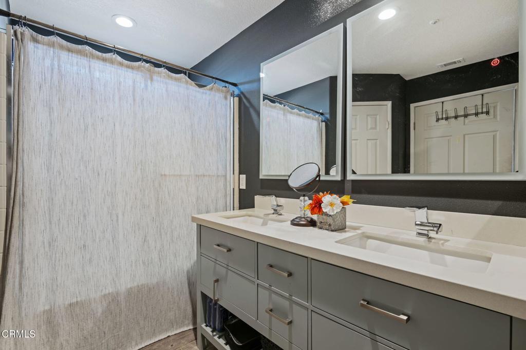 5460 Dunbar Drive Property Photo 19