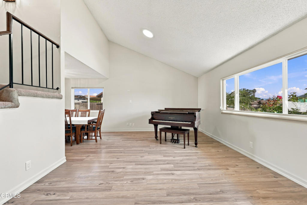 2121 Outsail Lane Property Photo 6