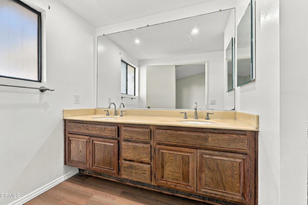 2121 Outsail Lane Property Photo 15