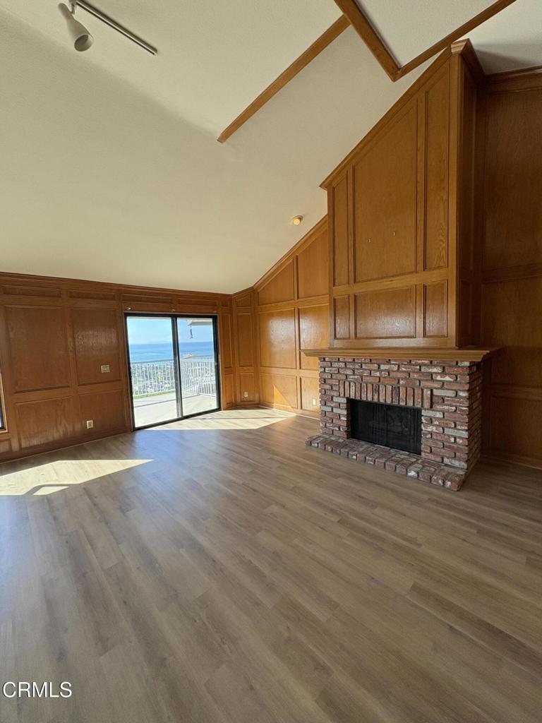 794 Summit Drive Property Photo 4
