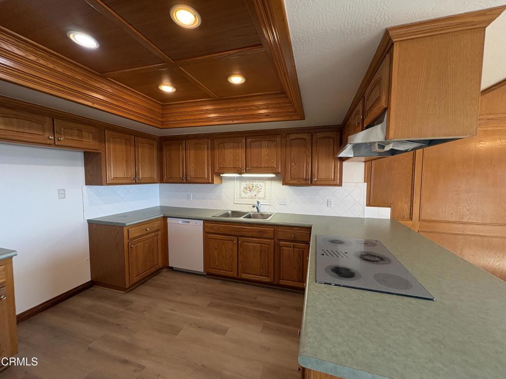 794 Summit Drive Property Photo 10