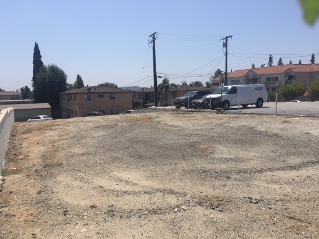 150 W Whittier Boulevard Property Photo 4