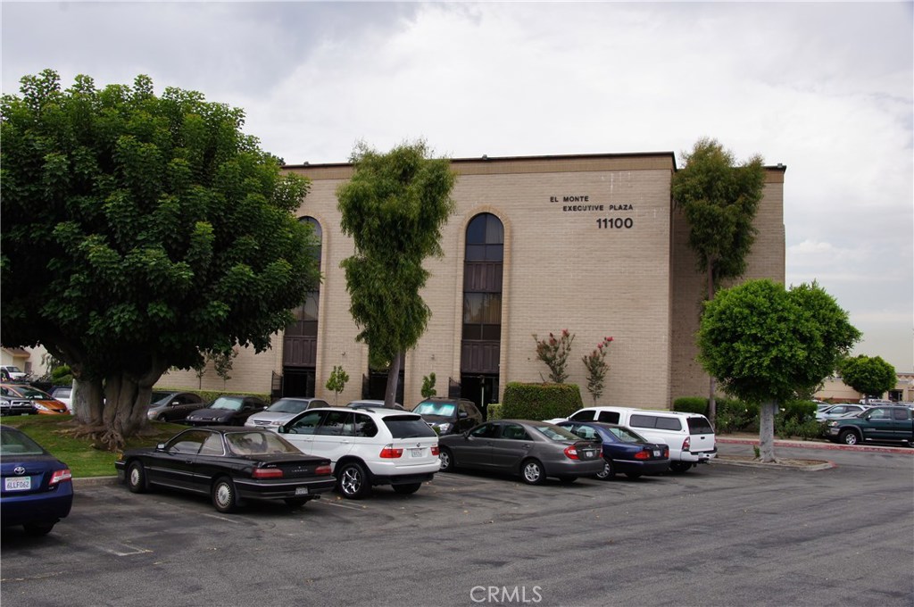 11100 Valley Boulevard Property Photo 1