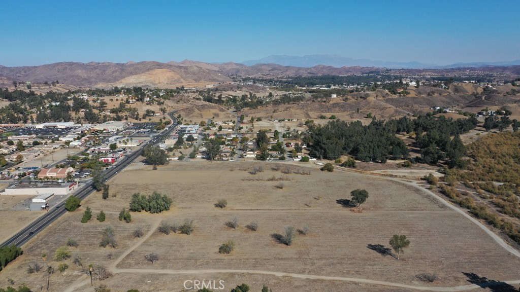 31360 Riverside Dr. Property Photo 12