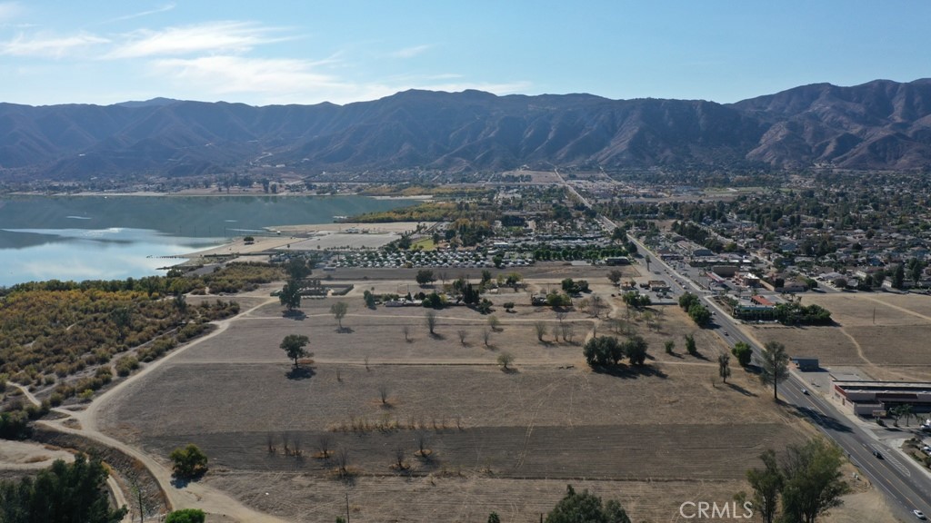 31360 Riverside Dr. Property Photo 16