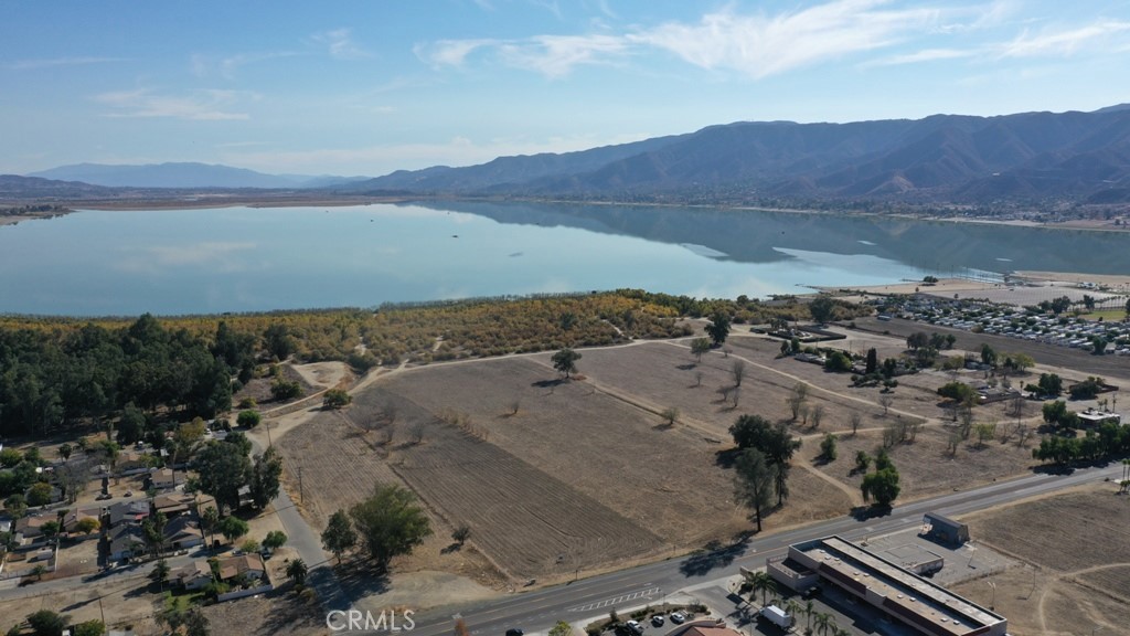 31360 Riverside Dr. Property Photo 18