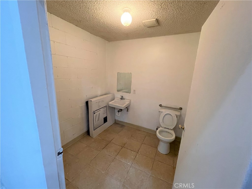 140 W Live Oak Avenue Property Photo 23
