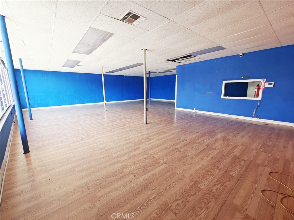 900 E Holt Avenue Property Photo 3