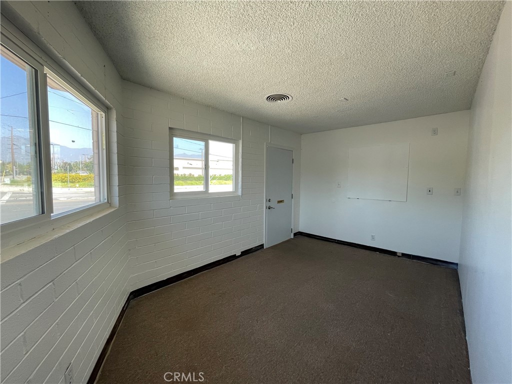 180 W Live Oak Avenue Property Photo 3