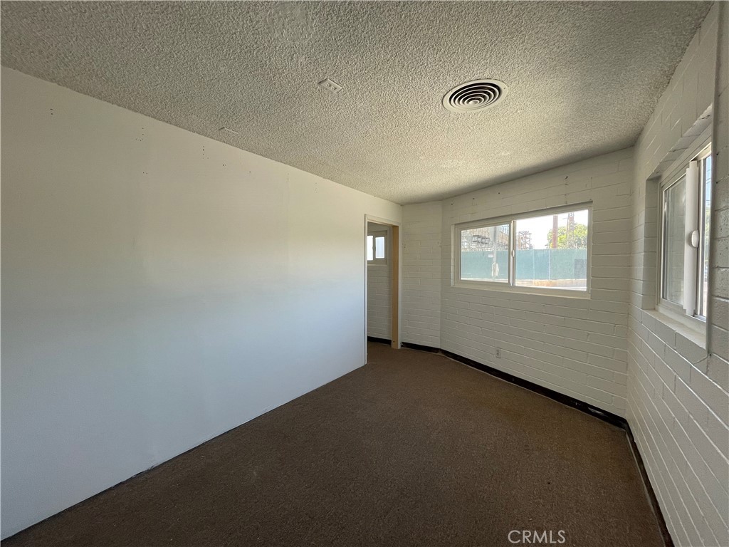 180 W Live Oak Avenue Property Photo 4