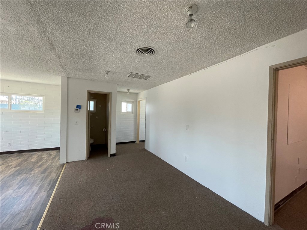 180 W Live Oak Avenue Property Photo 6