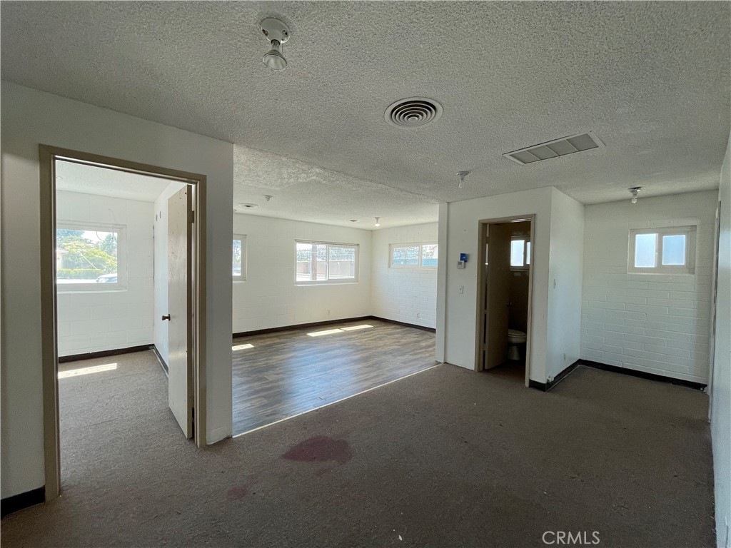 180 W Live Oak Avenue Property Photo 7