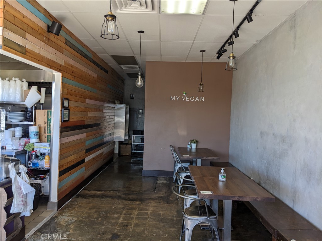 1759 Colorado Boulevard Property Photo 2